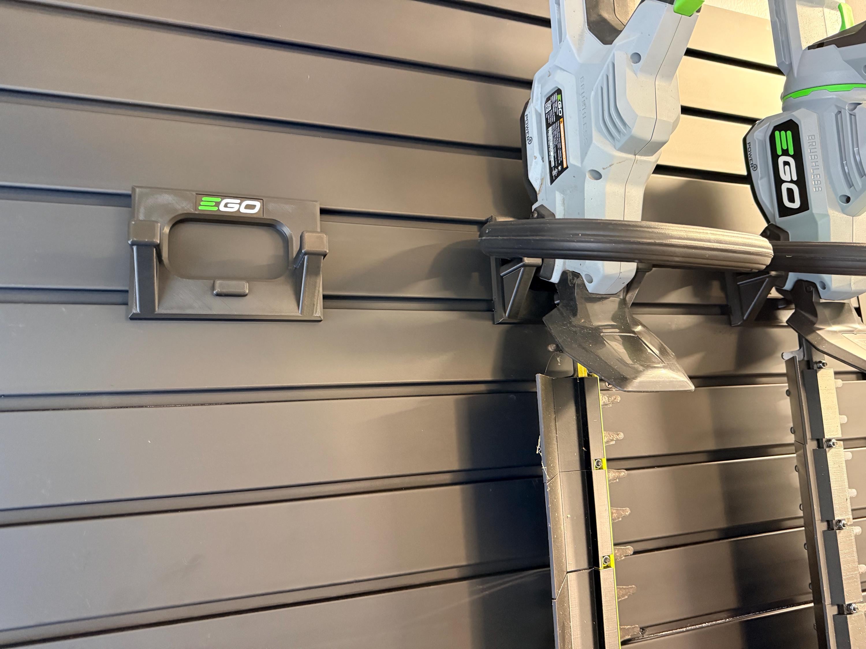 Slat Wall Mounting Bracket for EGO Hedge Trimmers