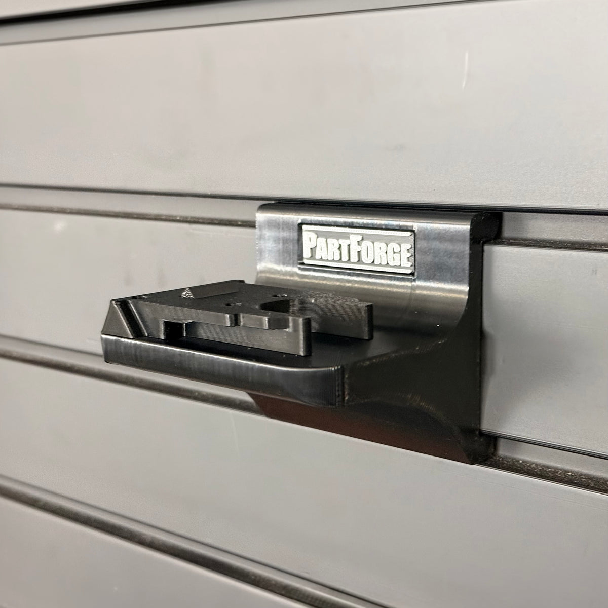 DeWalt 20V MAX Tool Holder for Slatwall Systems | Upright Click-In Mount